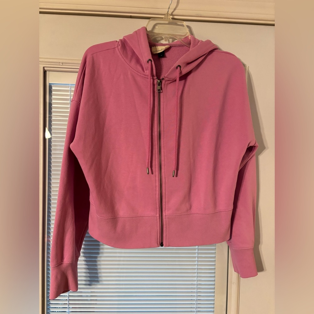 Universal Thread Pink Fleece Sweatshirt